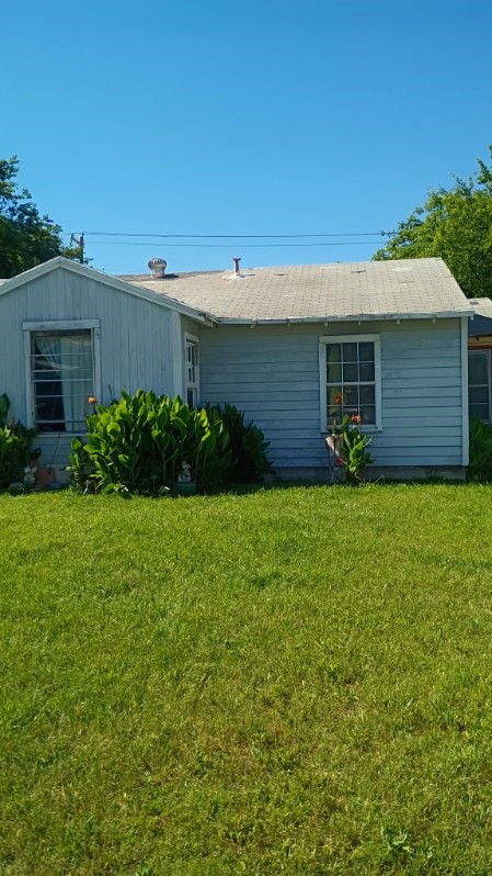 1713 18th Street Mineral Wells TX 76067