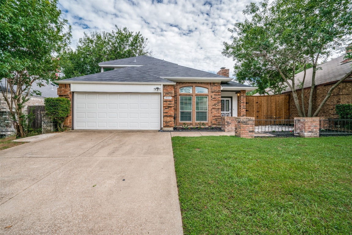 1503 Laguna Vista Way Grapevine TX 76051