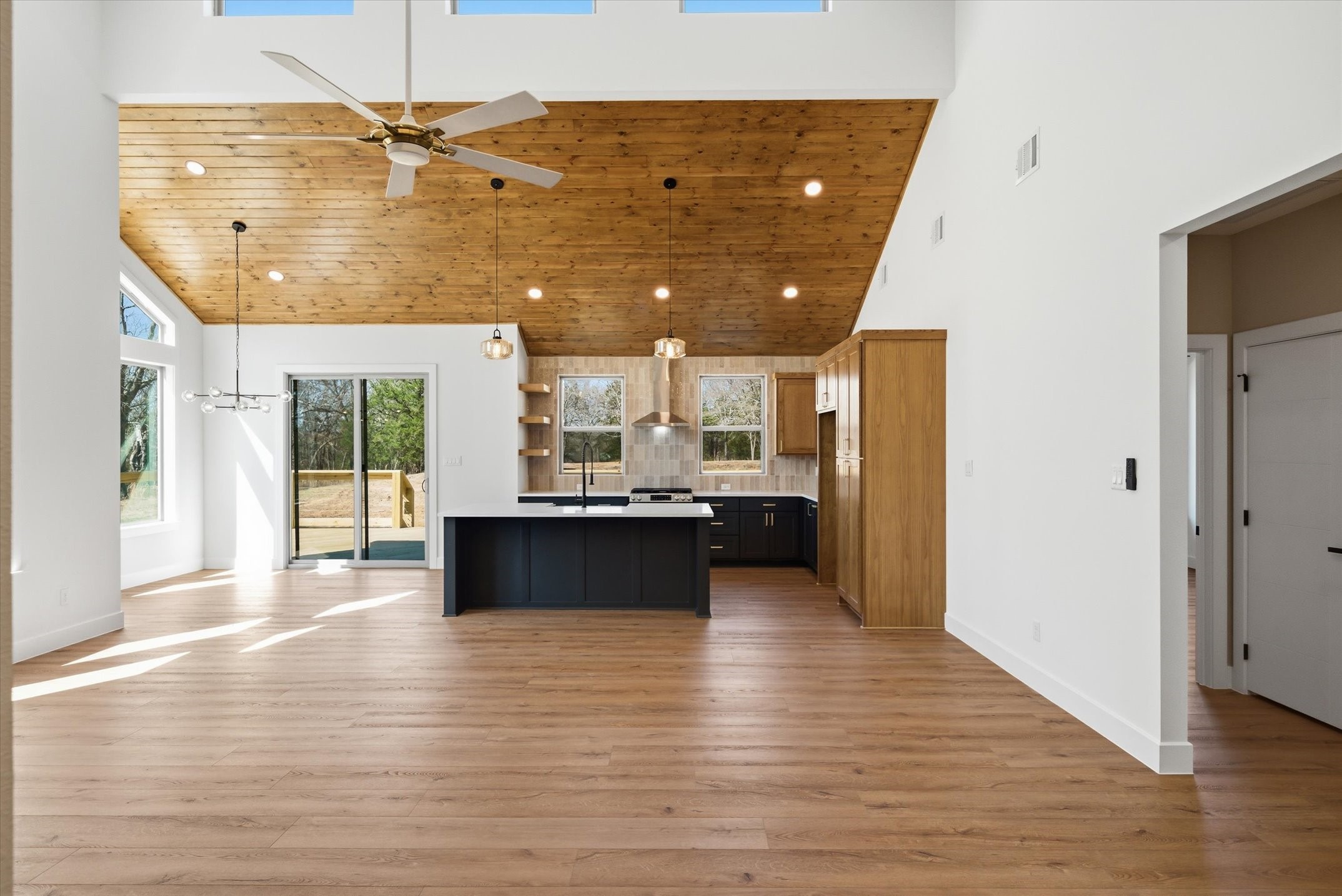 575 Vz County Road 3108 Edgewood TX 75117