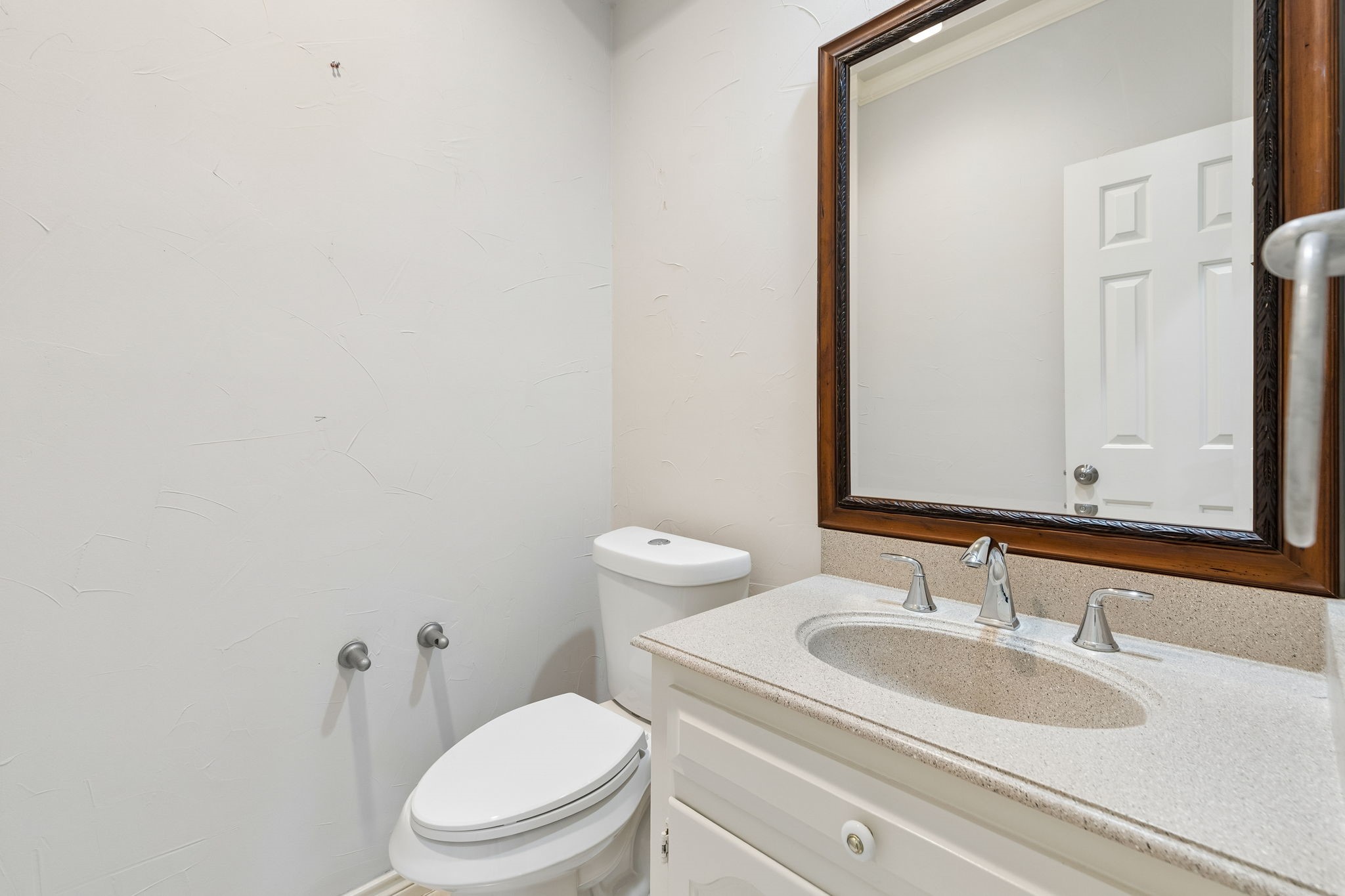 2804 Gainesborough Drive Dallas TX 75287