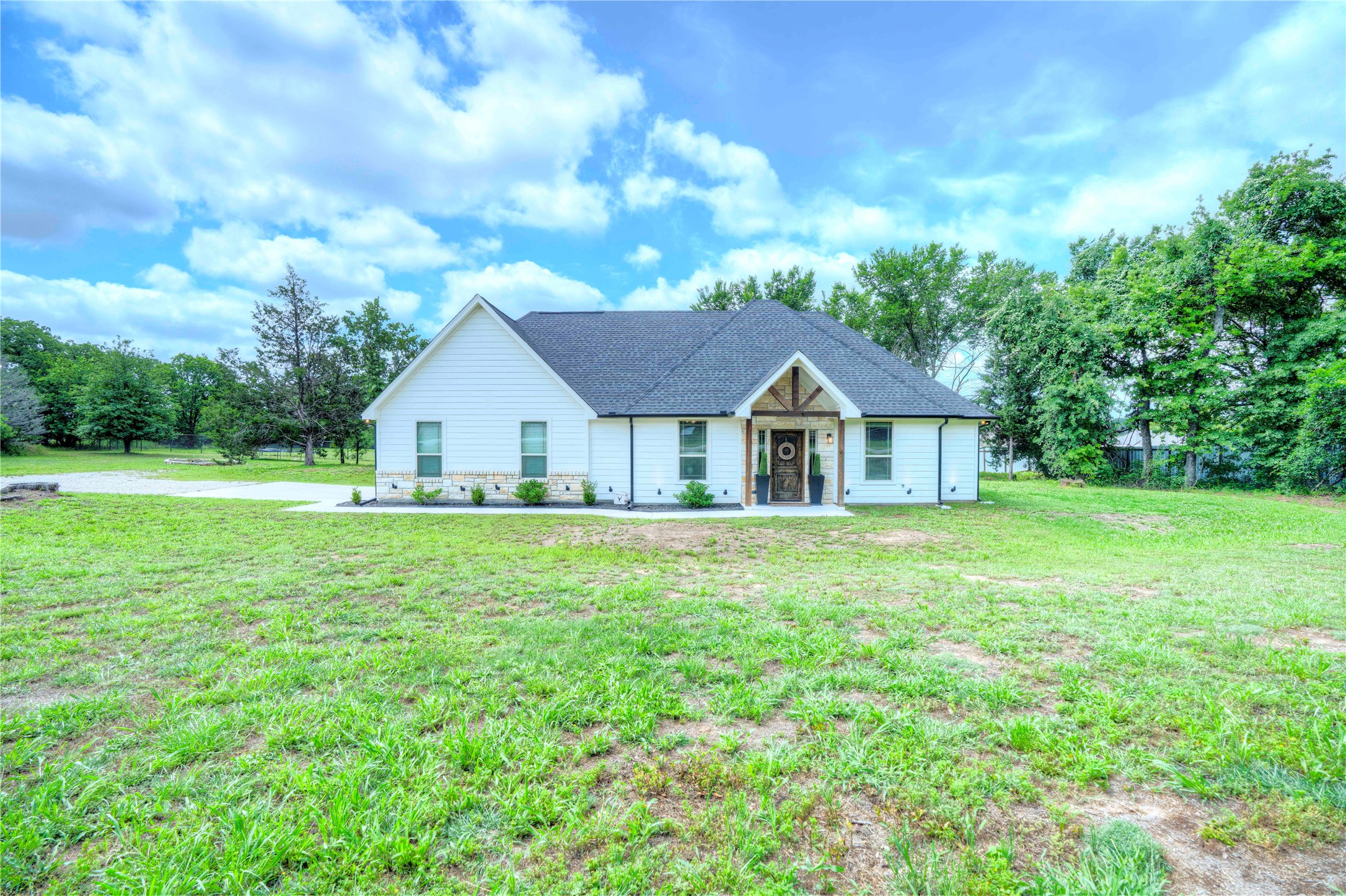 1355 Jay Bird Road Springtown TX 76082