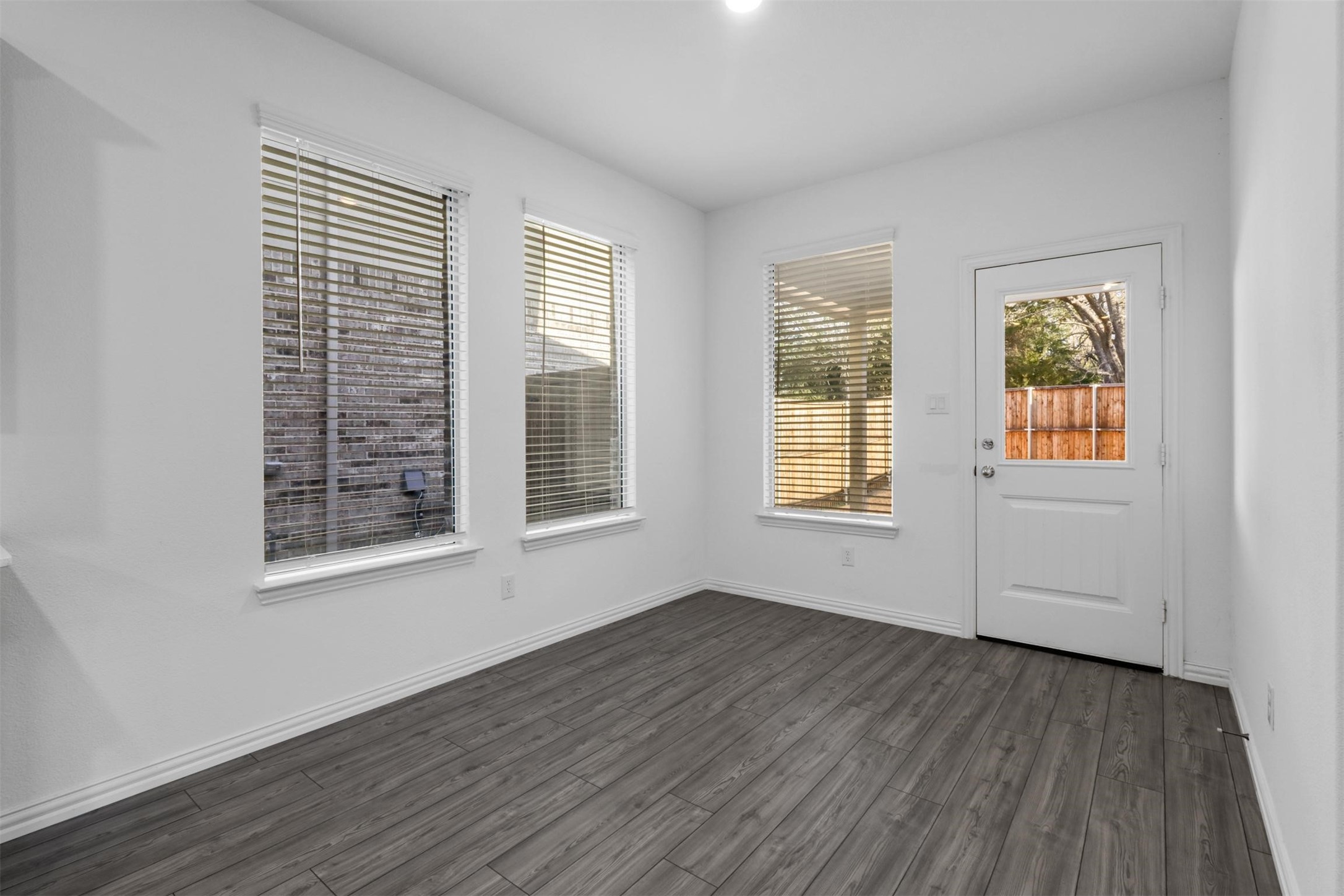 5318 Archway Drive Garland TX 75040