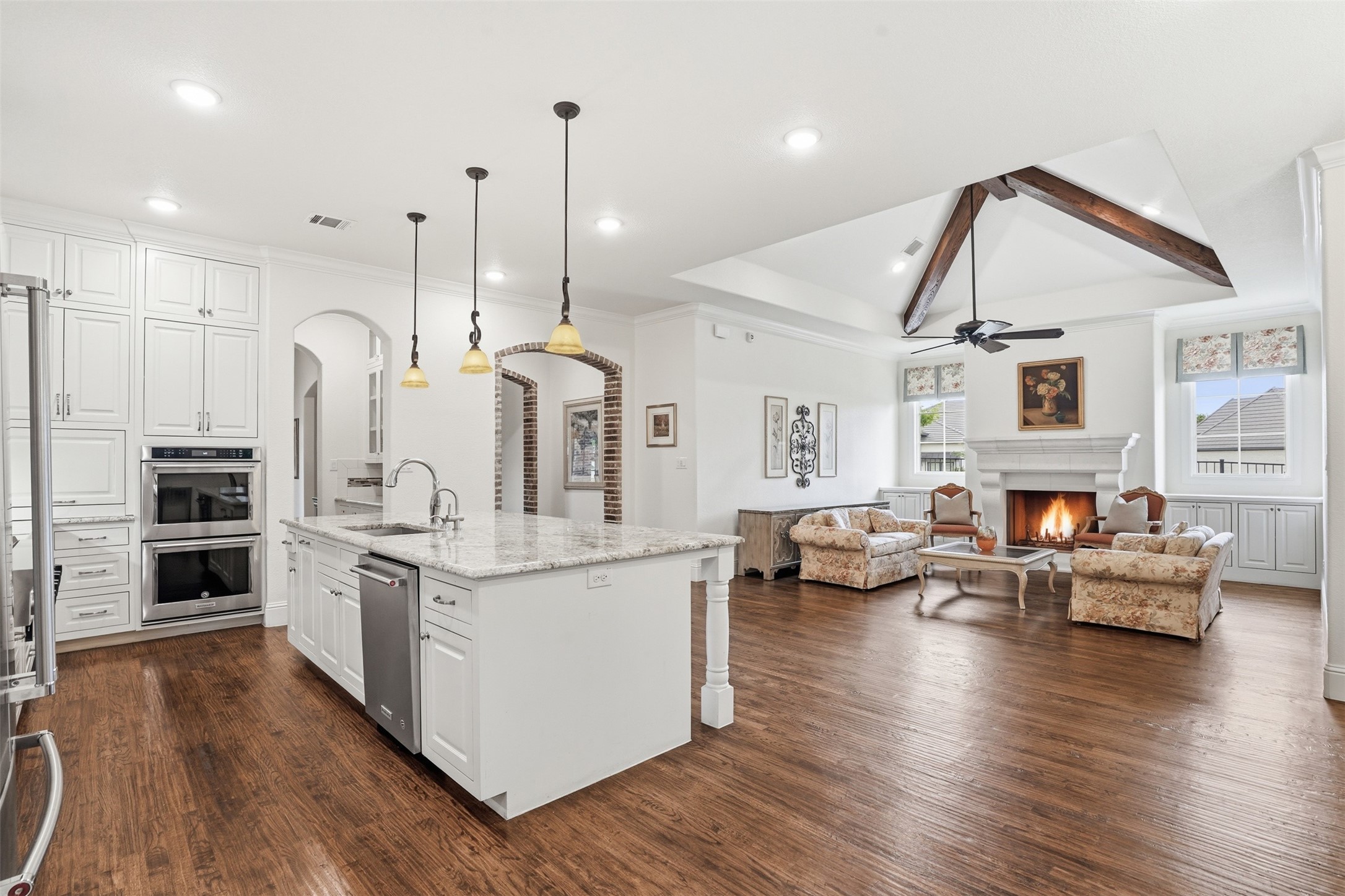 5301 Pradera Court Benbrook TX 76126