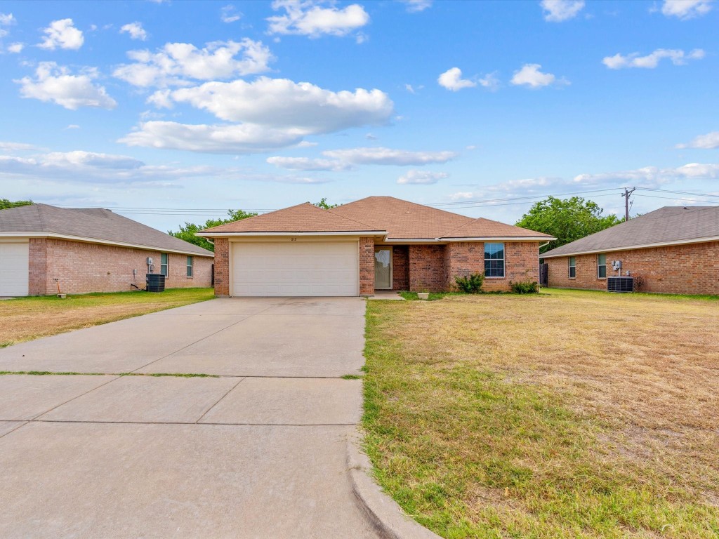 612 Westmeadow Drive Cleburne TX 76033