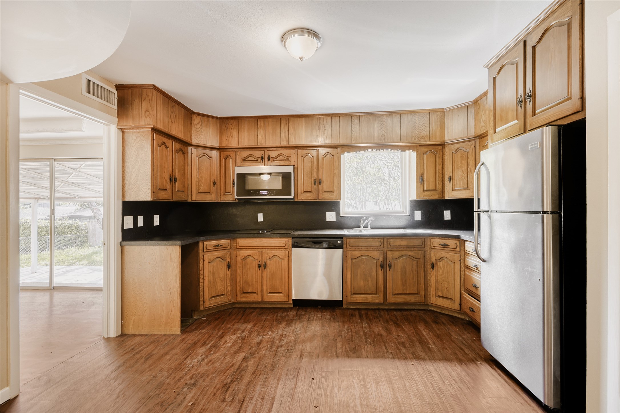 6612 E Mockingbird Lane Dallas TX 75214