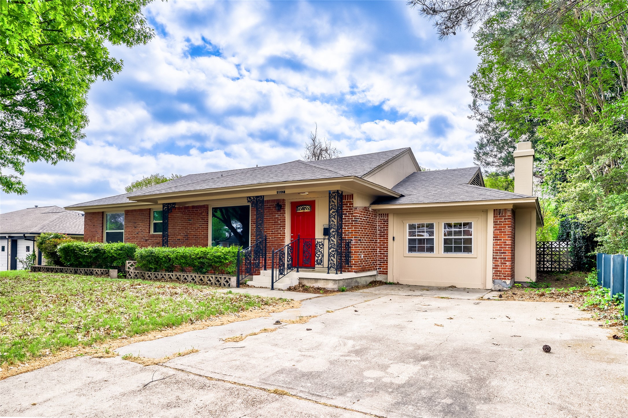 6612 E Mockingbird Lane Dallas TX 75214