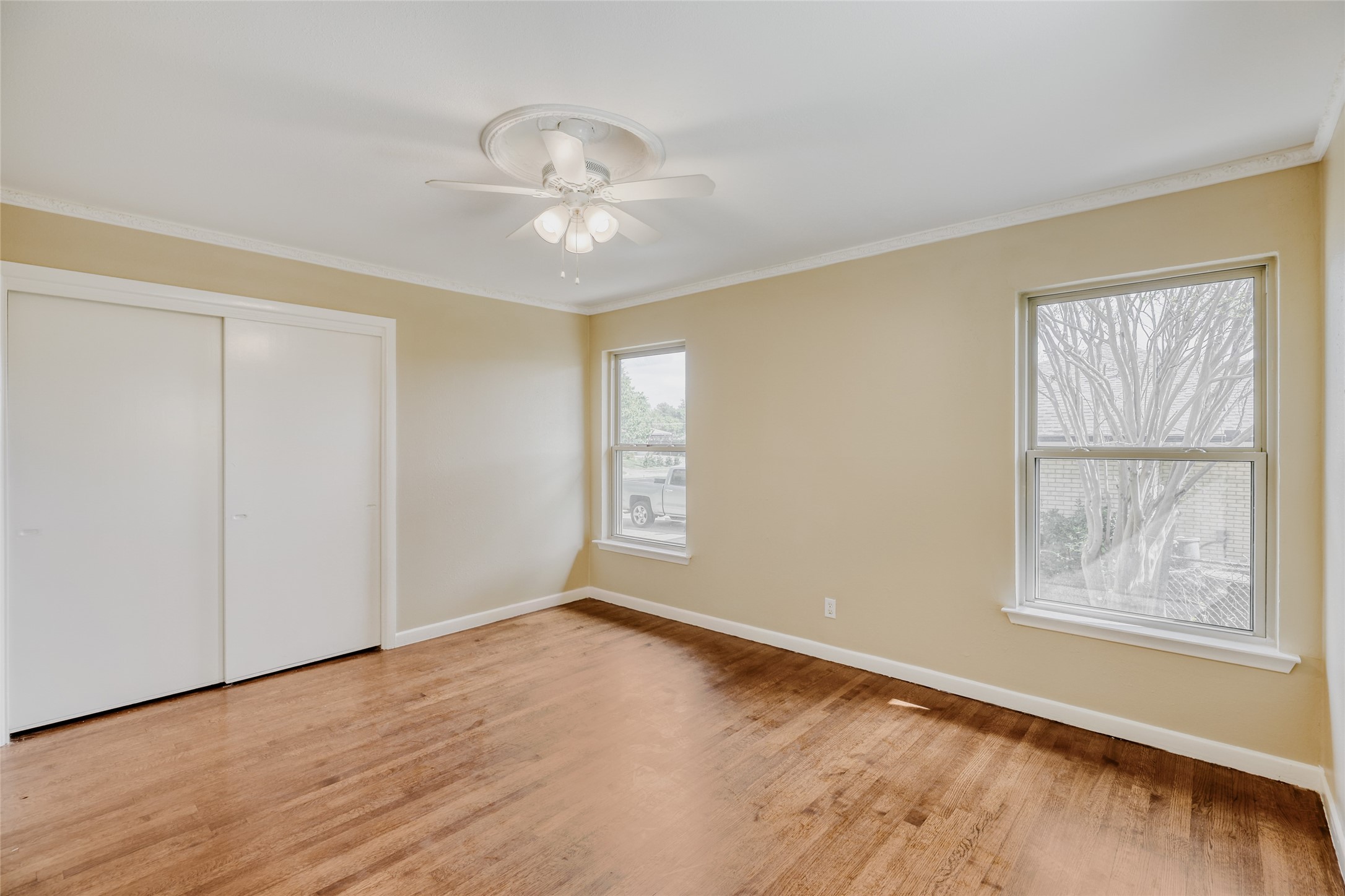 6612 E Mockingbird Lane Dallas TX 75214