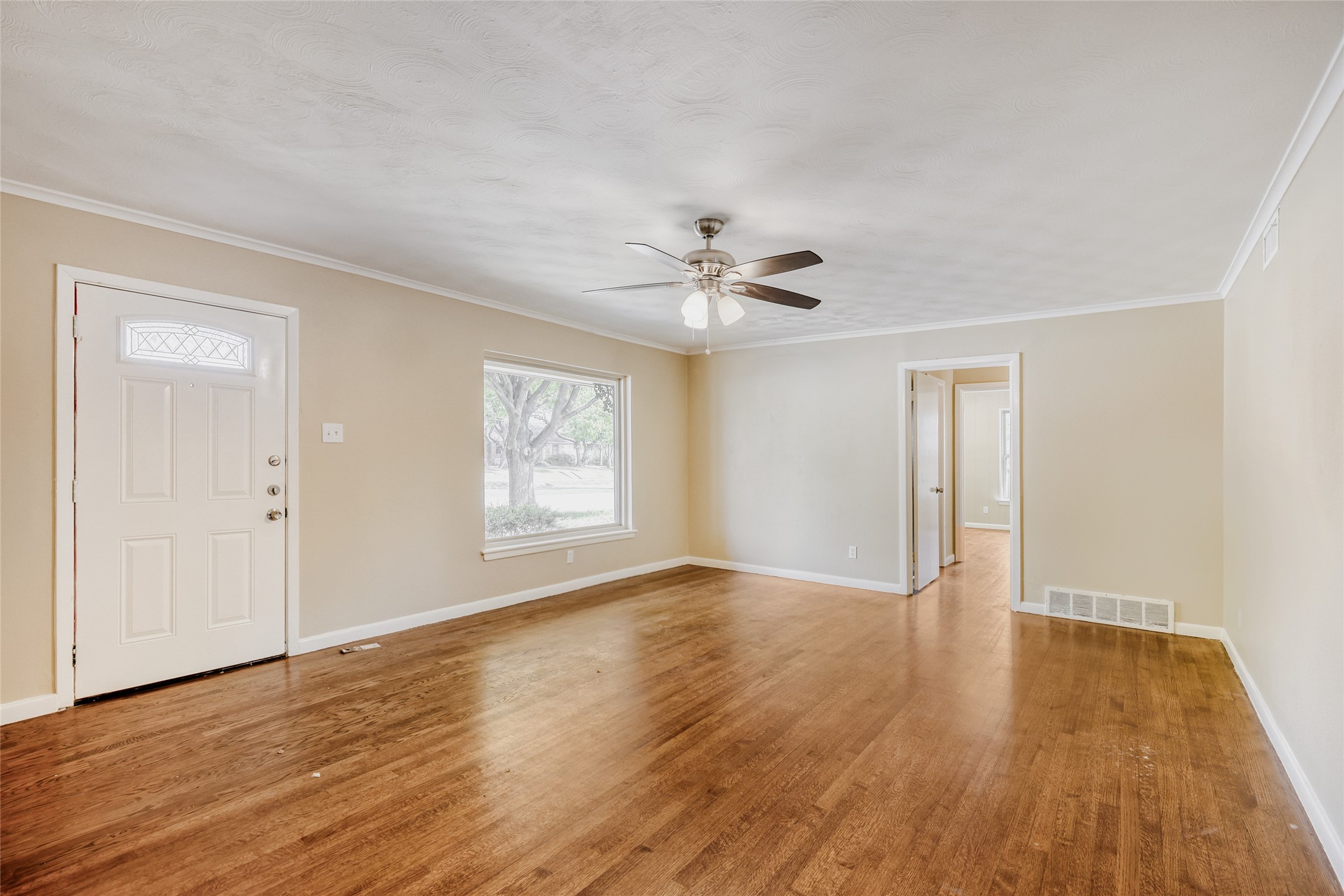 6612 E Mockingbird Lane Dallas TX 75214