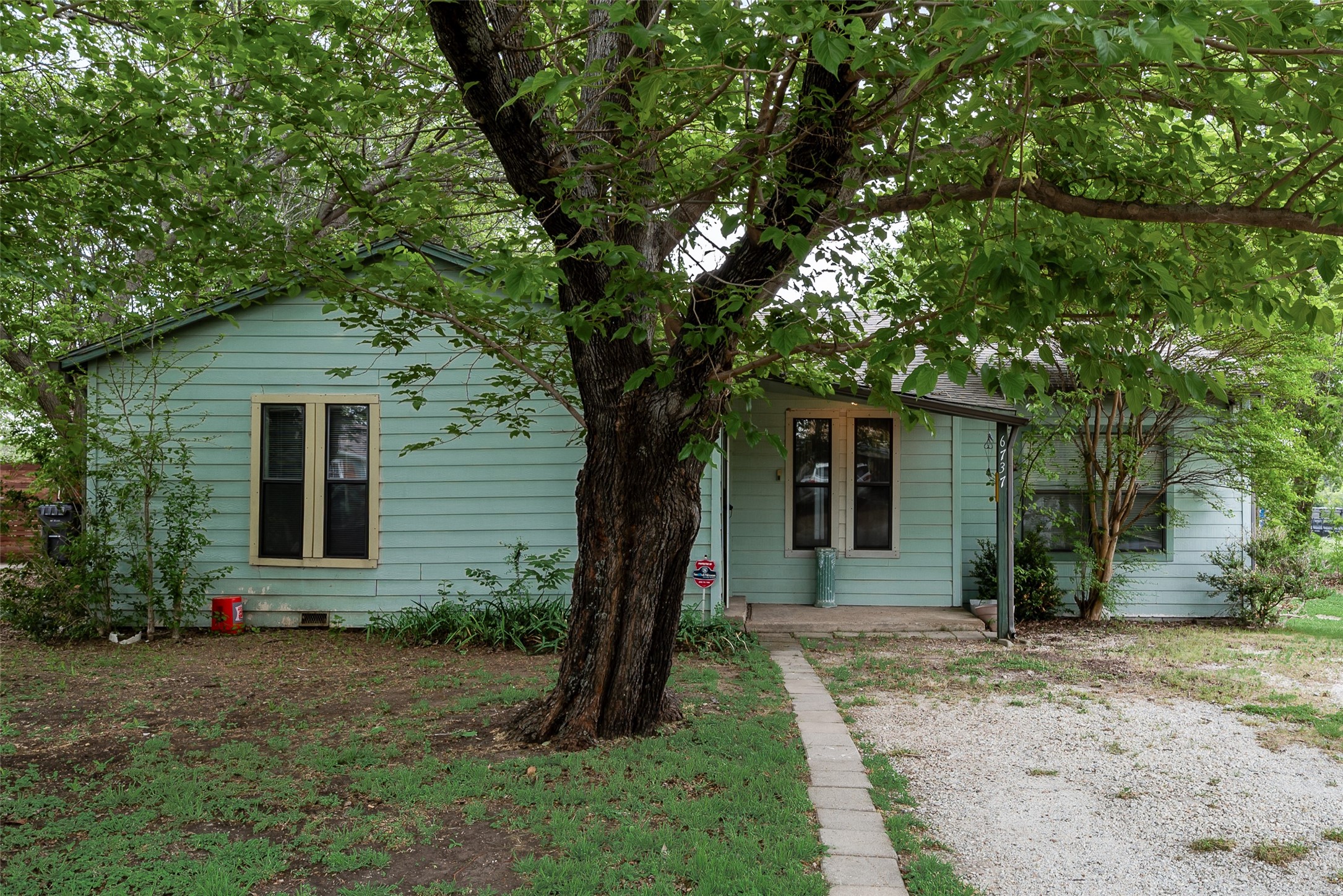 6737 Lakeside Drive Lake Worth TX 76135