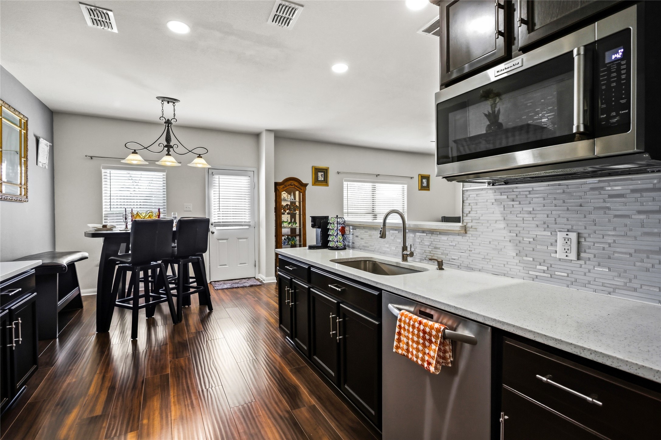 1332 Lucchese Lane Dallas TX 75253