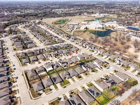 1332 Lucchese Lane Dallas TX 75253