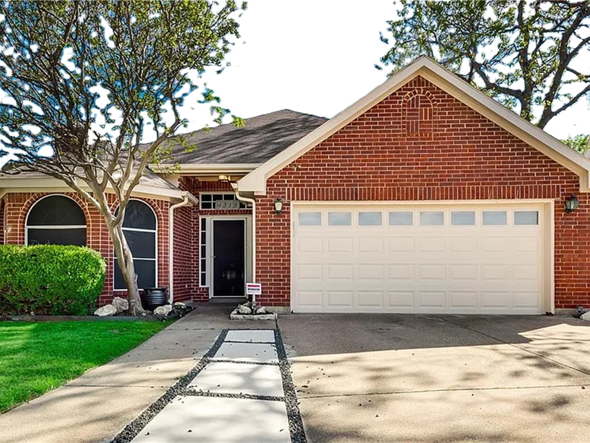 4315 Elgin Court Grand Prairie TX 75052