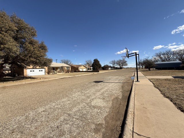 505 17th Street Seagraves TX 79359