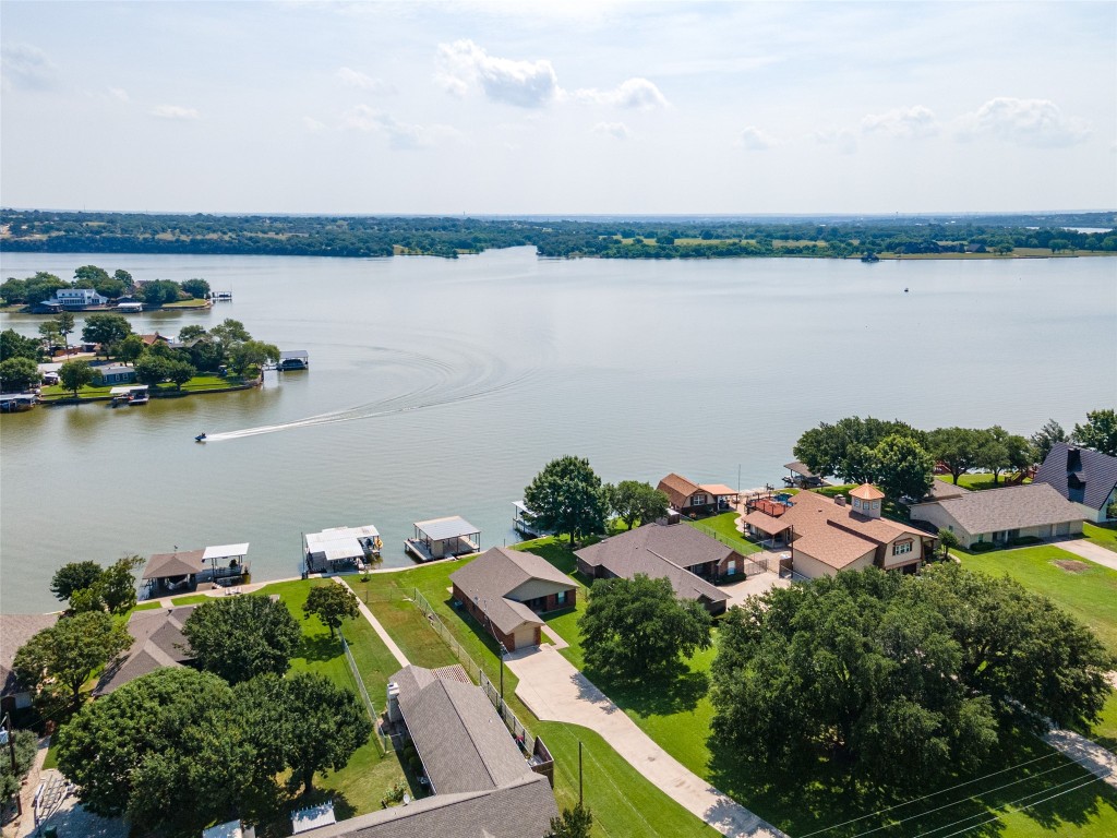 4001 Apache Trail Court Granbury TX 76048