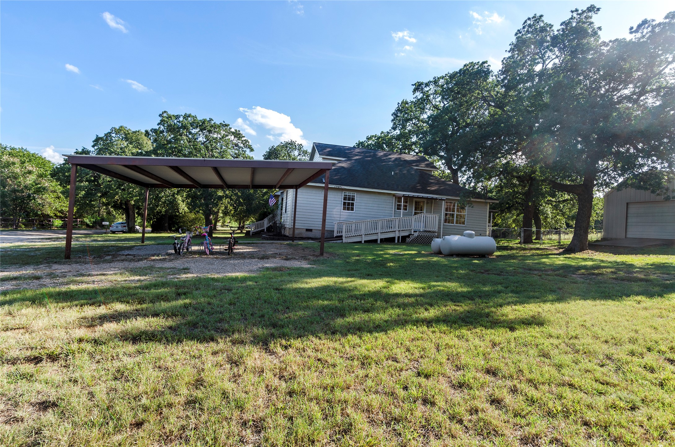 748 County Road 1560 Chico TX 76431