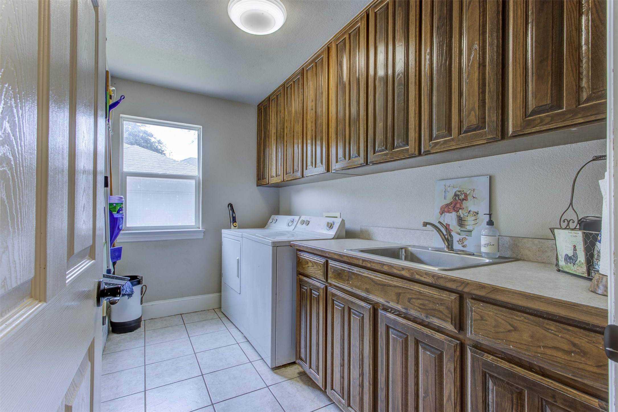 9313 Dosier Cove W Fort Worth TX 76179