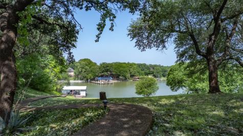 9313 Dosier Cove W Fort Worth TX 76179