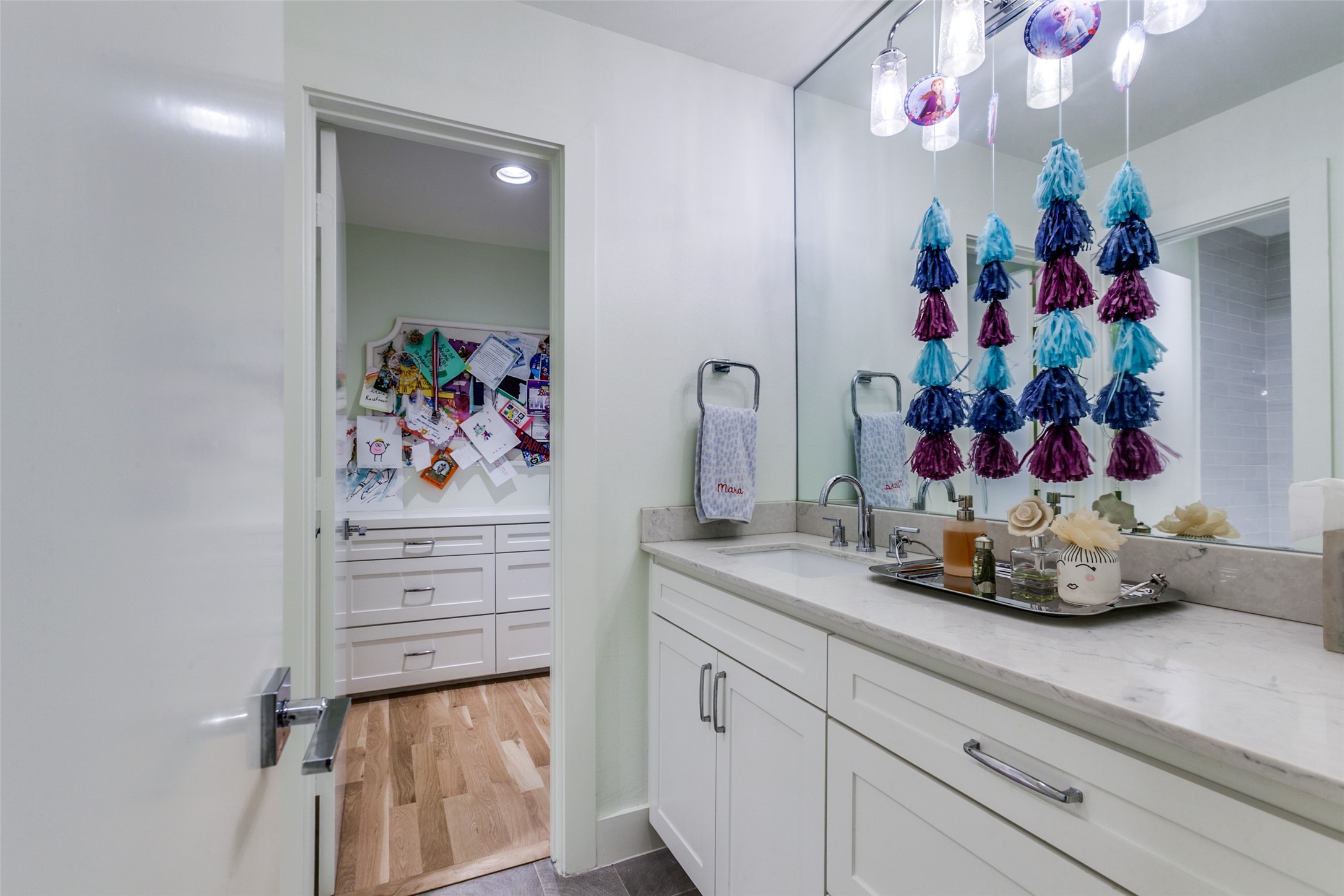 7204 Van Hook Drive Dallas TX 75248
