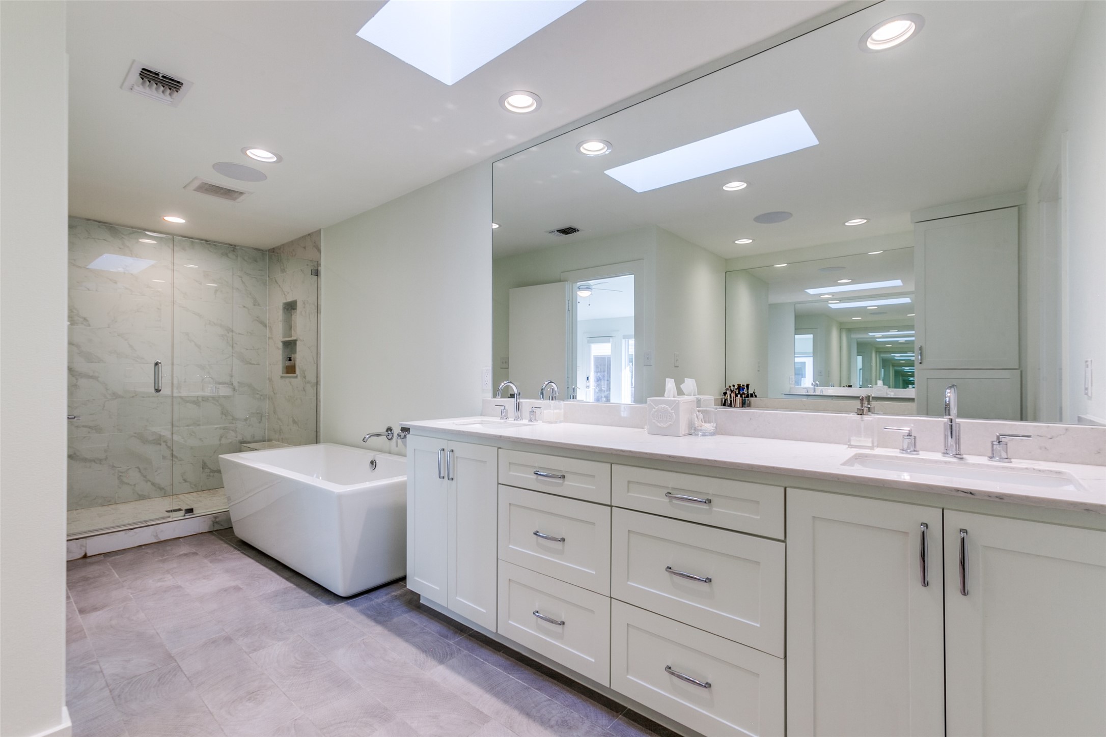 7204 Van Hook Drive Dallas TX 75248