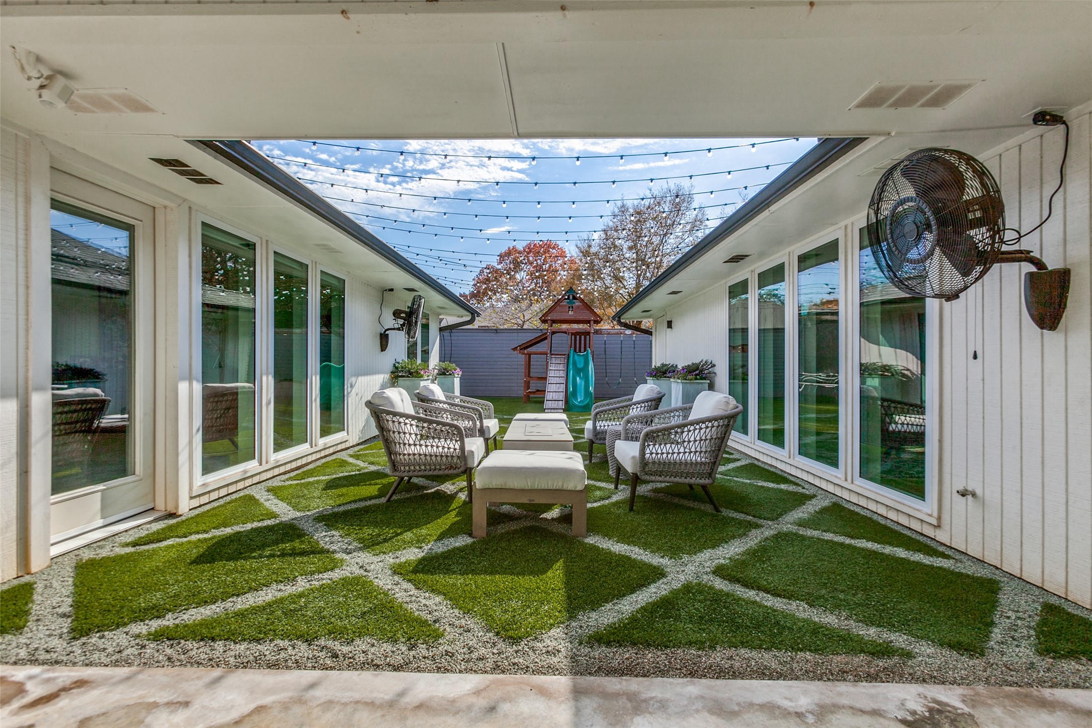 7204 Van Hook Drive Dallas TX 75248