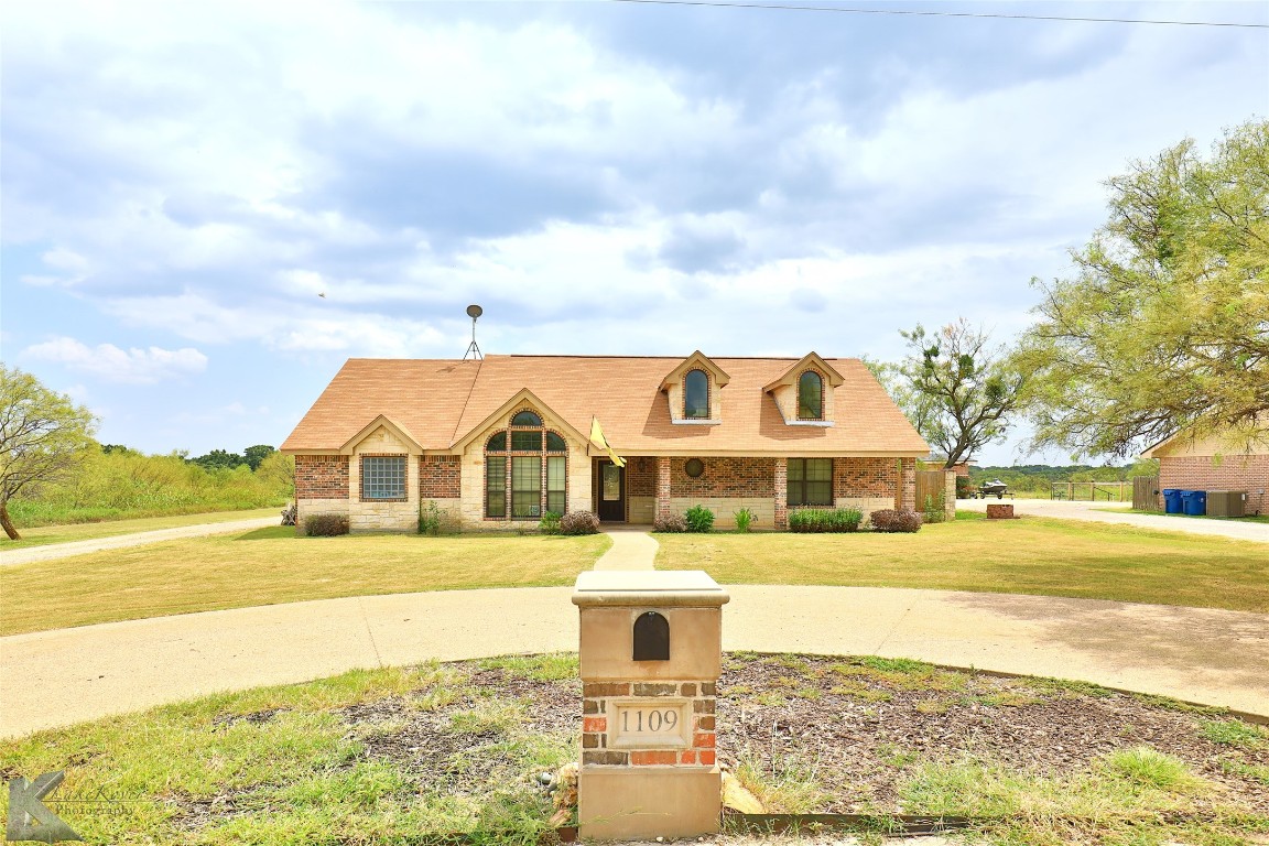 1109 Woodland Drive Clyde TX 79510
