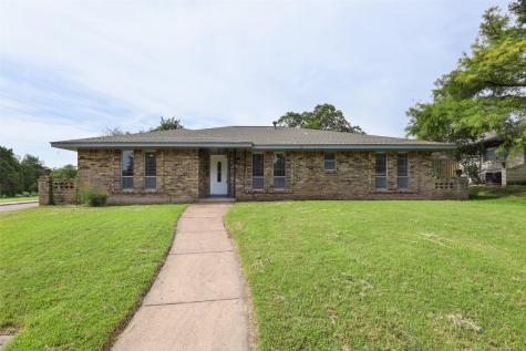 602 Little Creek Drive Duncanville TX 75116
