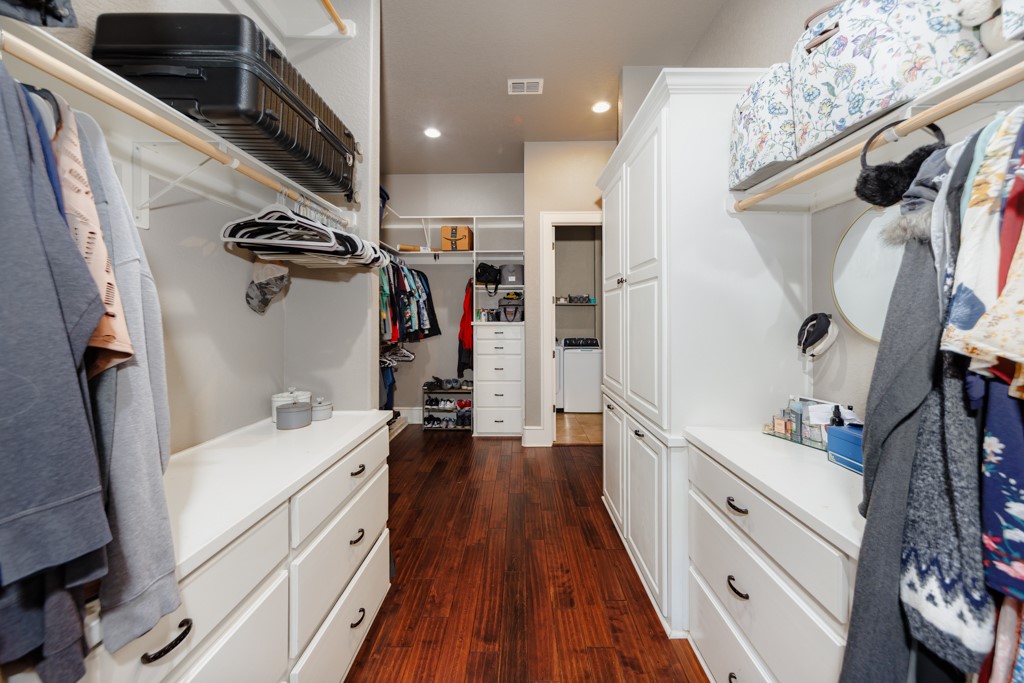 209 N Wickham Street Alvord TX 76225