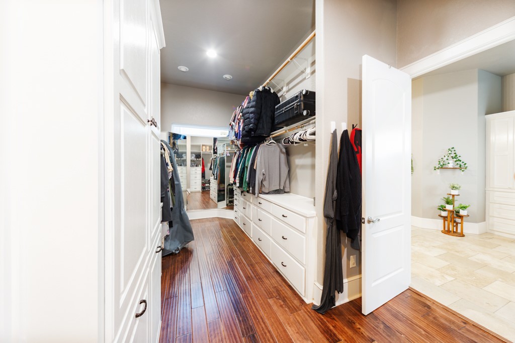209 N Wickham Street Alvord TX 76225