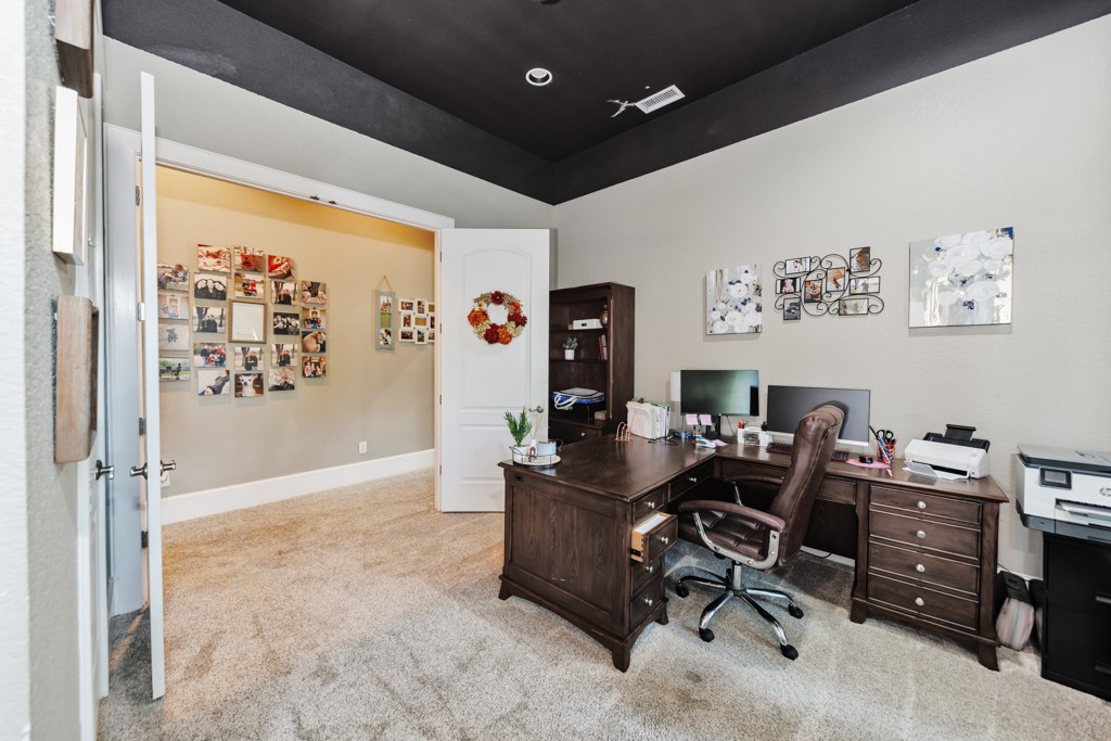 209 N Wickham Street Alvord TX 76225