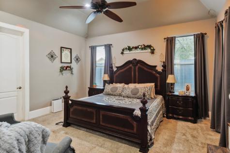 209 N Wickham Street Alvord TX 76225