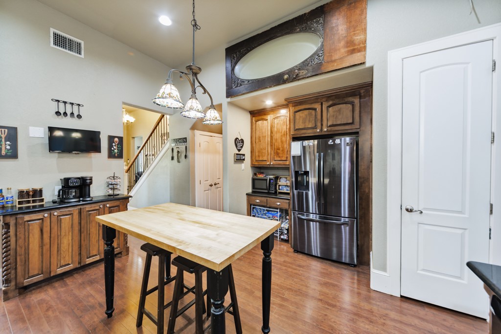 209 N Wickham Street Alvord TX 76225