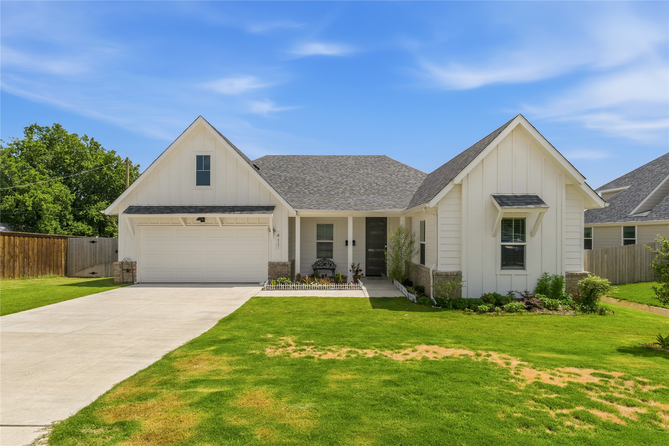 411 W Harwood Road Euless TX 76039