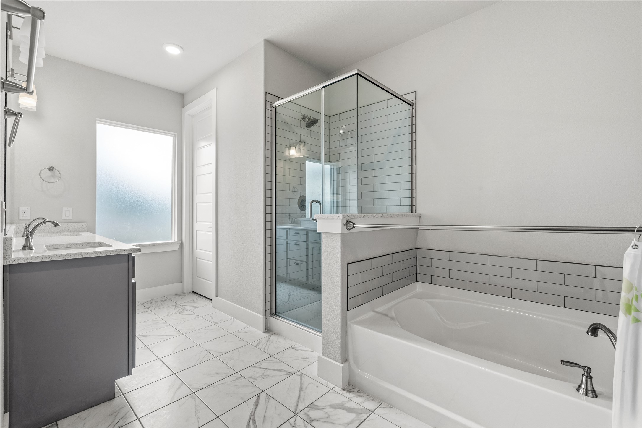 411 W Harwood Road Euless TX 76039