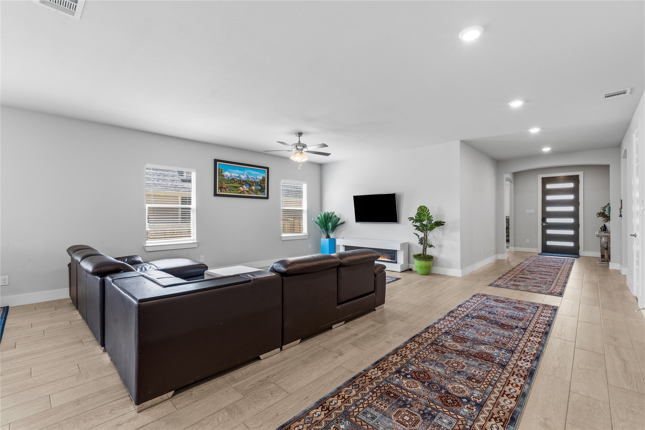 411 W Harwood Road Euless TX 76039
