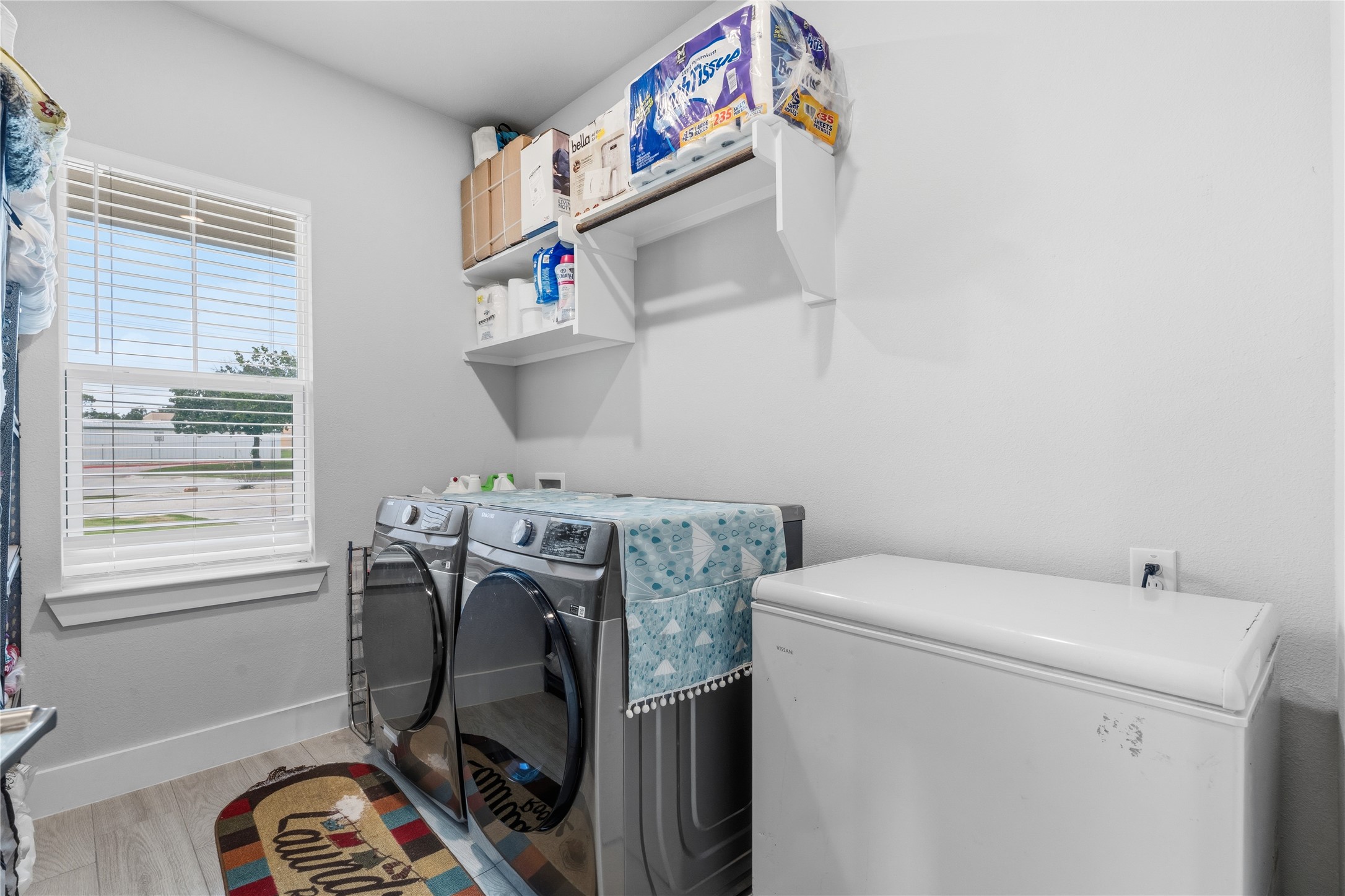 411 W Harwood Road Euless TX 76039