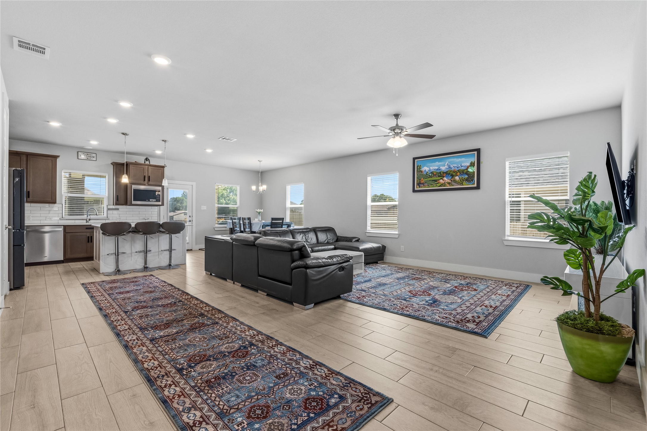 411 W Harwood Road Euless TX 76039