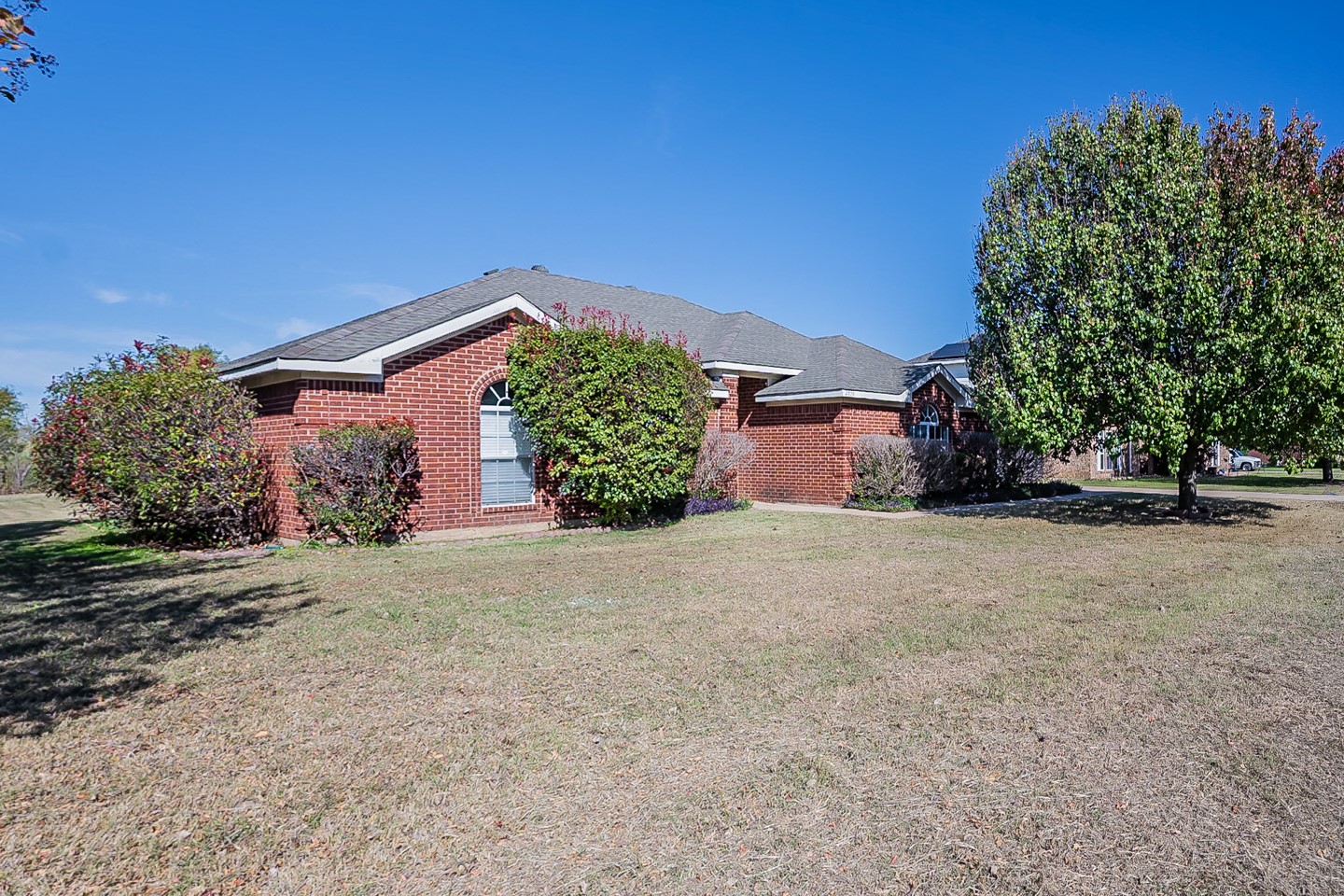 2836 Braford Drive Crowley TX 76036