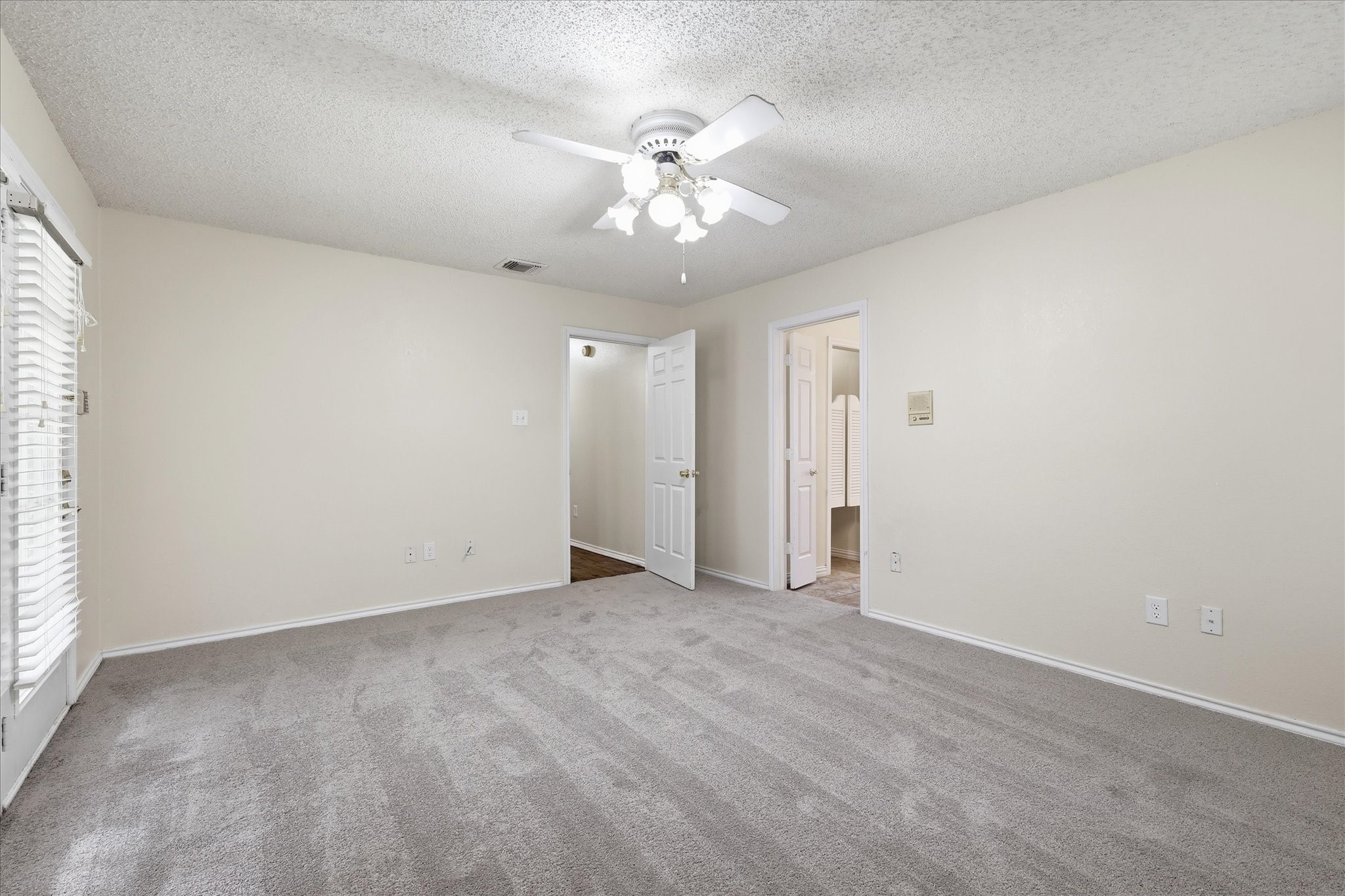 4207 Crossgate Court Arlington TX 76016