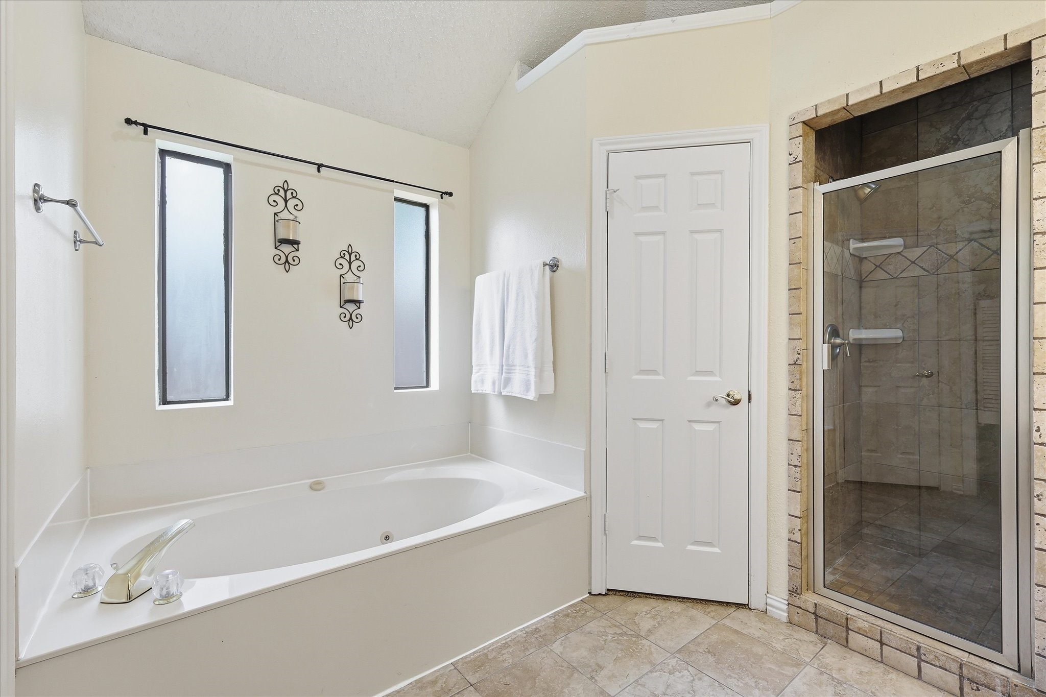 4207 Crossgate Court Arlington TX 76016