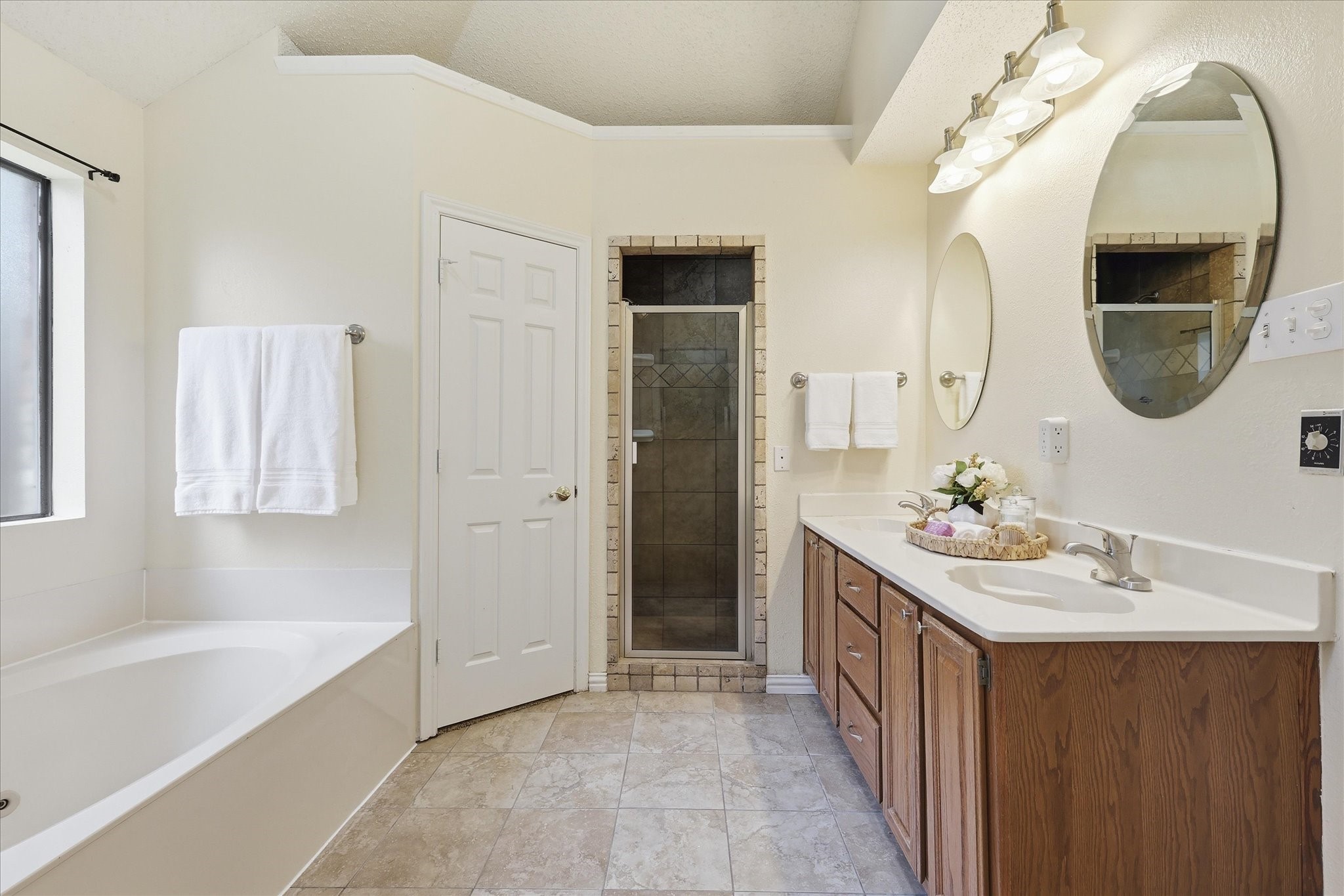 4207 Crossgate Court Arlington TX 76016