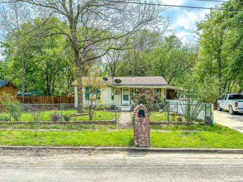 109 W College Avenue Corsicana TX 75110