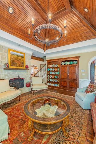 6347 Woodland Drive Dallas TX 75225