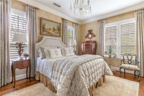 6347 Woodland Drive Dallas TX 75225