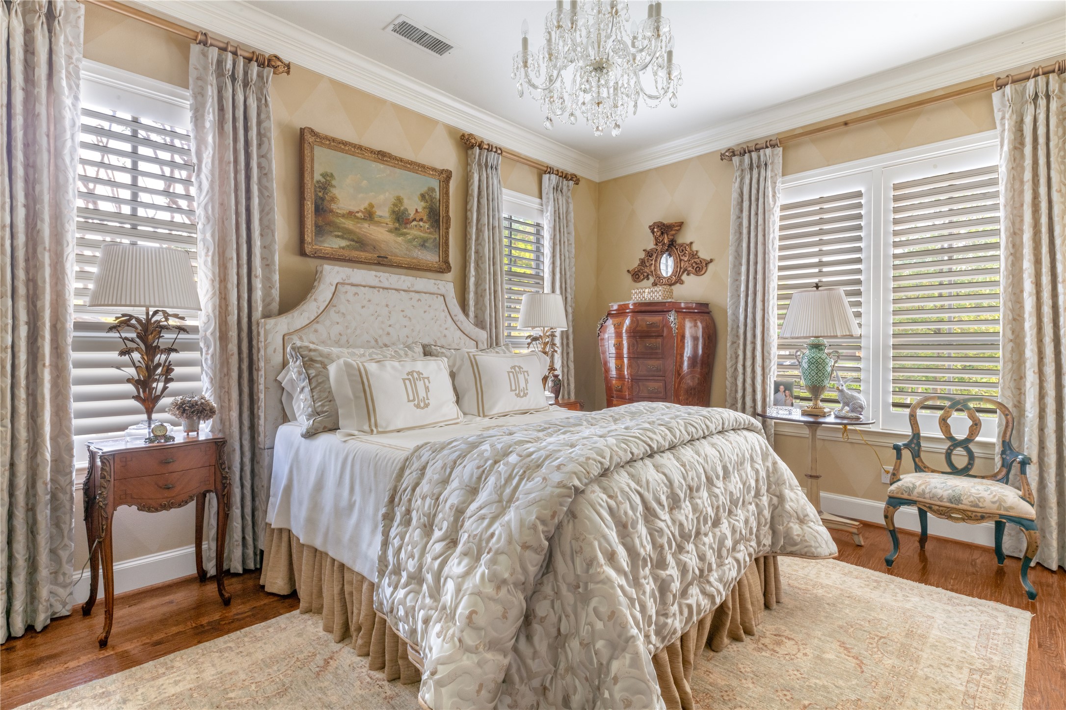 6347 Woodland Drive Dallas TX 75225