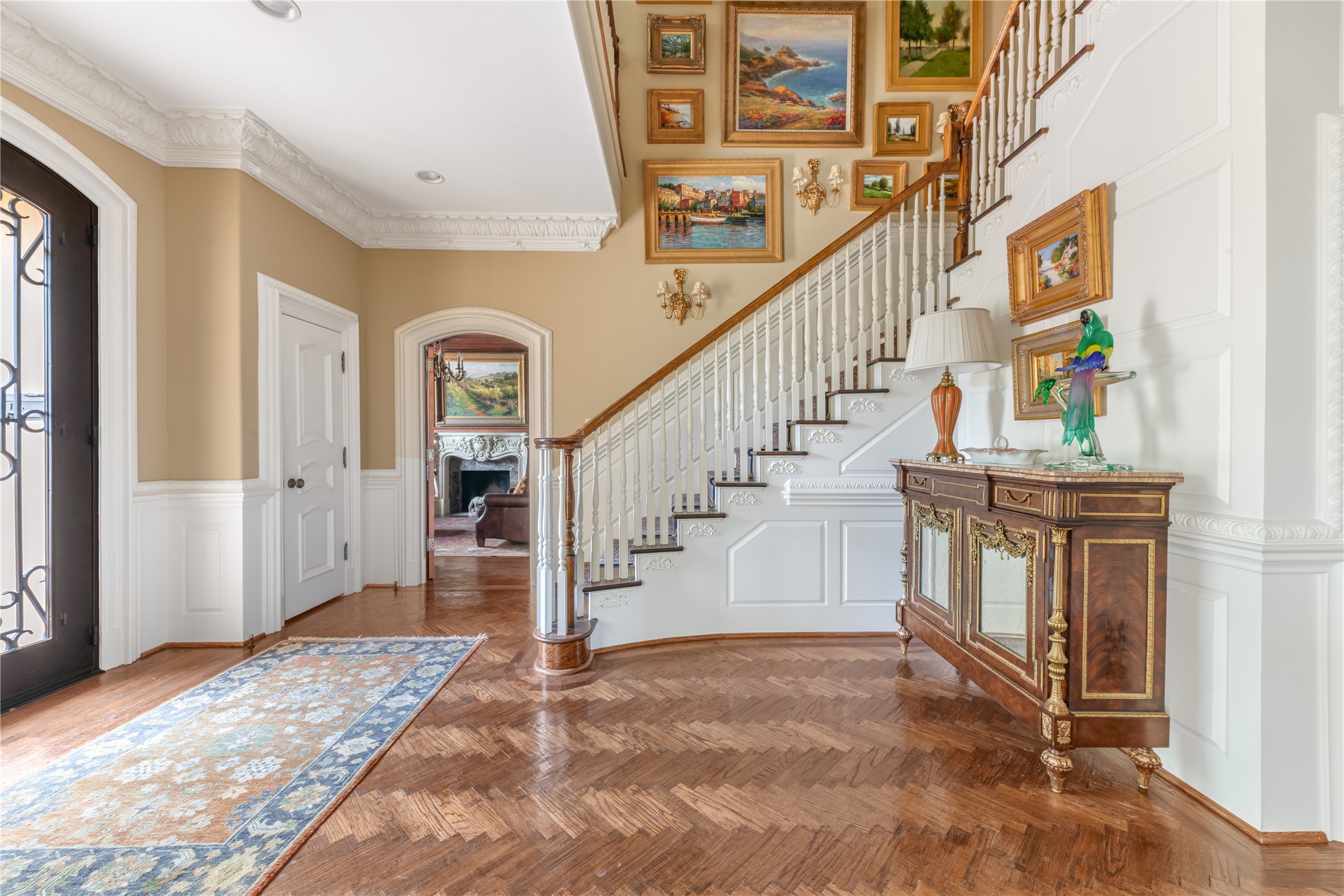 6347 Woodland Drive Dallas TX 75225