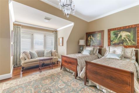 6347 Woodland Drive Dallas TX 75225