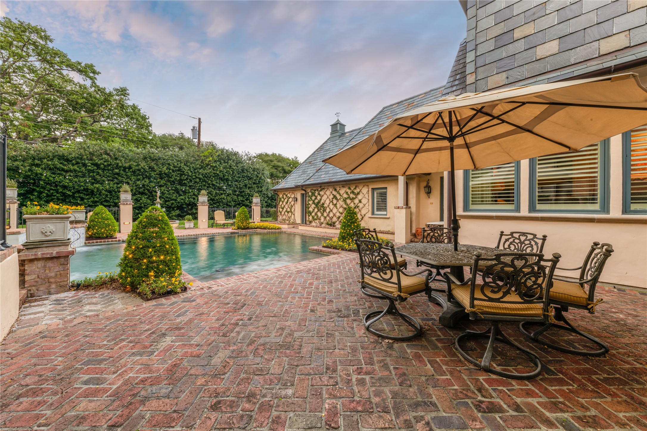 6347 Woodland Drive Dallas TX 75225