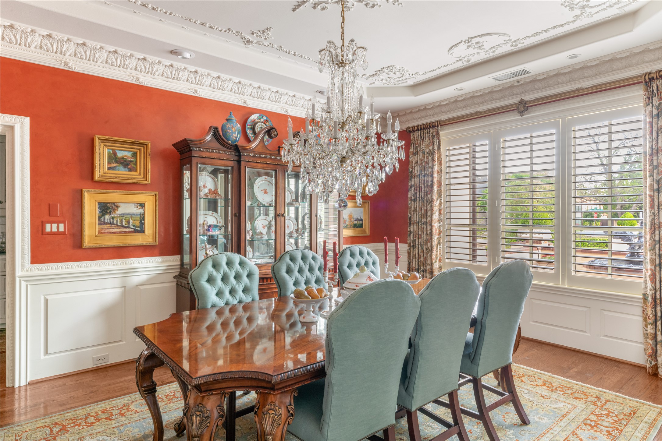 6347 Woodland Drive Dallas TX 75225