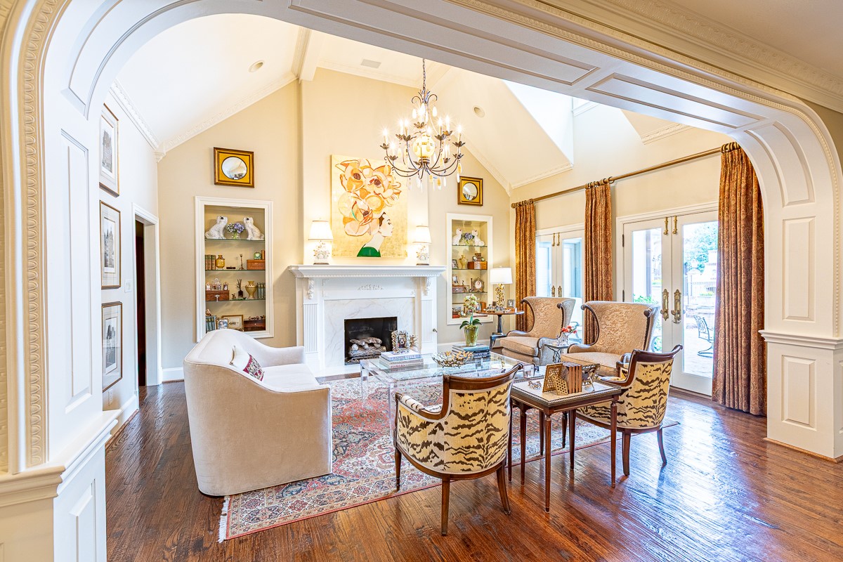 6347 Woodland Drive Dallas TX 75225