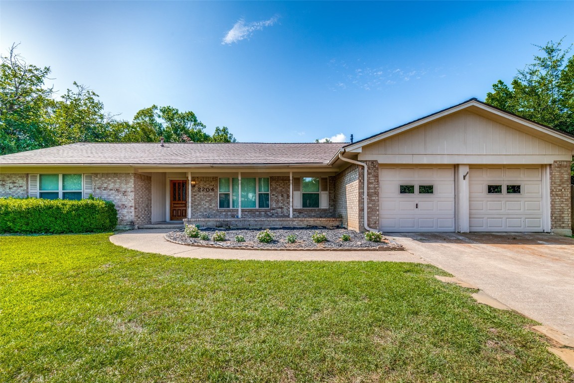 2204 Ravinia Drive Arlington TX 76012